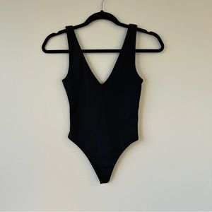 Babaton Contour V-Neck Bodysuit - Black XXS